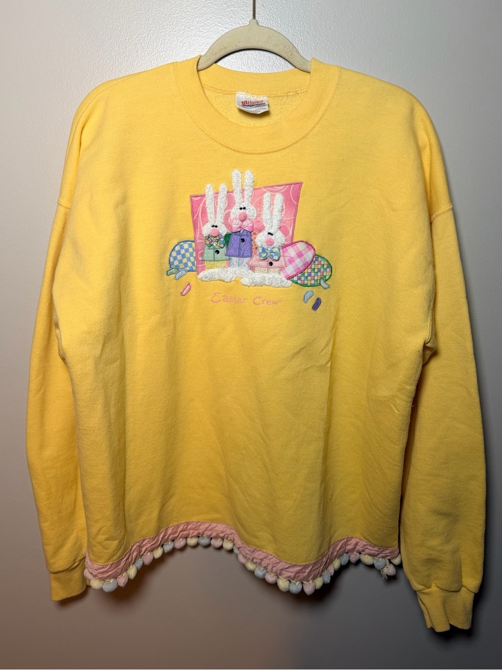 Vintage Hanes Yellow Easter Bunny Pom Pom Trimmed Crewneck Sweatshirt Large